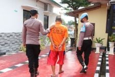 Malam-malam Polisi Mengamankan Seorang Pria di Pringsewu, Kasusnya Berbahaya - JPNN.com Lampung