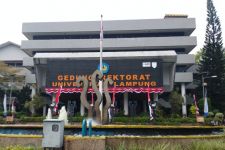KPK Perpanjang Masa Tahanan Prof Karomani, Ini Alasannya - JPNN.com Lampung