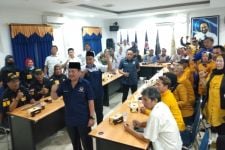 Sukarelawan Anies Baswedan Mendatangi Kantor DPW NasDem Lampung - JPNN.com Lampung