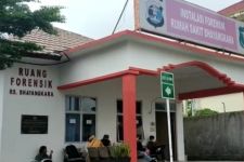 Seorang Wanita Tewas Saat Polisi Hendak Melakukan Penggerebekan - JPNN.com Lampung