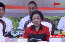 Mahfud MD Dampingi Ganjar Pranowo di Pilpres 2024, Ini Pesan Megawati - JPNN.com Lampung