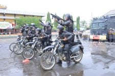 Lihat Ratusan Polisi di Lampung Utara saat Peristiwa di Stadion Sukung  - JPNN.com Lampung