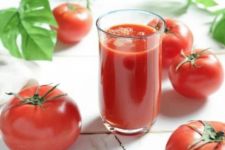 5 Manfaat Bagi Kesehatan Buah Tomat, Simak Apa Saja Khasiatnya  - JPNN.com Lampung