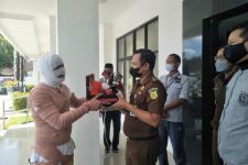 Kasus Korupsi BLUD RSUD Praya Mandeg, Kejari Lombok Tengah dapat Pakaian Dalam dan Hemaviton - JPNN.com NTB