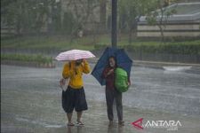 Cuaca NTB Hari Ini: Hanya Hujan Ringan, Selamat Beraktifitas - JPNN.com NTB