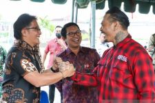 Lapas Kerobokan Dapat Hadiah Alat Musik dari Giri Prasta, Jerinx SID Tanggapi Begini - JPNN.com NTB