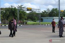 Kembali dari NTB, Wapres Ma'ruf Amin Salatkan Jenazah Menteri Tjahjo Kumolo - JPNN.com NTB