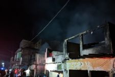 Pertokoan di Bima Terbakar, 2.500 Pelanggan PLN Alami Pemadaman  - JPNN.com NTB