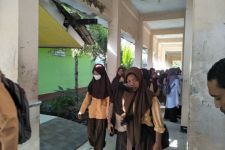 Kasus Covid-19 Landai, Pembelajaran Tatap Muka di Lombok Tengah Lancar Jaya - JPNN.com NTB
