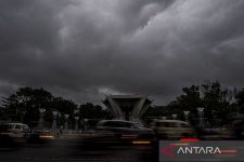 Cuaca NTB Hari Ini: Hujan Lebat dan Potensi Petir, Awas Longsor - JPNN.com NTB
