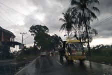 Cuaca NTB Hari Ini: Hujan dan Petir, waduh! - JPNN.com NTB