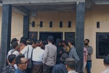Warga Braim Demo, Minta Aparat Desa Mundur - JPNN.com NTB