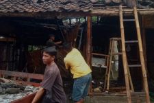 Rumah Bambu Milik Warga Lombok Tengah Ludes Terbakar, Kerugian Capai Rp 25 Juta - JPNN.com NTB