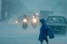 Cuaca Mataram Jumat Ini: Hujan Intensitas Sedang, Tetap Semangat - JPNN.com NTB