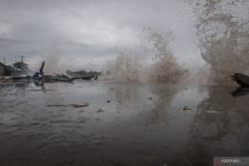 Gelombang Tinggi di Lombok hingga Jumat, Harap Waspada - JPNN.com NTB