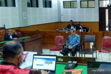 Terdakwa Korupsi Asrama Haji Lombok Tetap Divonis Bersalah, Penjara 8 Tahun Menanti - JPNN.com NTB