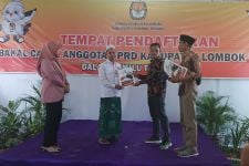KPU Kembalikan Berkas Pendaftaran Bacaleg PPP Lombok Tengah, Ini yang Terjadi - JPNN.com NTB