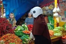 Jelang Iduladha, Sebegini Harga Cabai dan Bawang Merah di Pasar Hamadi - JPNN.com Papua