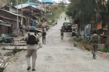 Sore Berdarah di Wamena, 1 Anggota Brimob Tewas, 2 Senapan Serbu Hilang - JPNN.com Papua