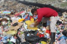 Jasad Bayi Perempuan Ditemukan di Tempat Pembuangan Sampah, Warga Sentani Geger, Lihat - JPNN.com Papua