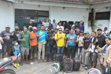 Jelang Sidang Sinode GKI, 100 Pemuda Gereja Gelar Bakti Iman di Waropen  - JPNN.com Papua