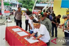 Dewan Adat Wondama Deklarasikan Bomberay Raya Jadi Calon Provinsi - JPNN.com Papua