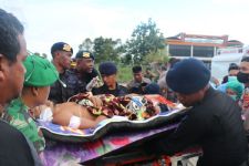 Dua Warga Korban Pembantaian KKB Dievakuasi ke Timika Papua - JPNN.com Papua