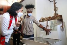 Menteri Bintang Apresiasi Museum Asmat Lestarikan Warisan Budaya - JPNN.com Papua