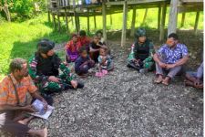 Satgas Pamtas RI-PNG Temui Tokoh Adat di Pegunungan Tengah - JPNN.com Papua