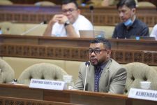 Senator Filep Nilai Komnas HAM Hanya Garang di Kasus Ferdy Sambo - JPNN.com Papua