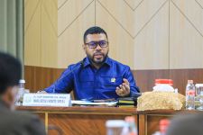 Senator Filep Pertanyakan DBH Sawit Bagi Masyarakat Adat Papua dan Pemda - JPNN.com Papua