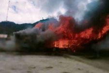 KKB Membakar Kantor Kecamatan dan Siap Berperang Lawan TNI-Polri - JPNN.com Papua