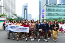 Prajurit Korps Wanita TNI AL Ikuti Parade Budaya Nusantara, Keren - JPNN.com Papua
