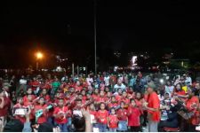 Keren, Atraksi Musik Ukulele Warnai Pantauan Gerhana Bulan Total - JPNN.com Papua
