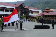 Pimpin Peringatan Hari Pahlawan, Kapolda Papua Bacakan Amanat Menteri Risma, Simak - JPNN.com Papua