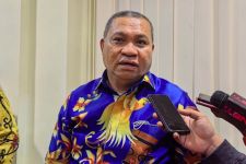 Pengacara Gubernur Papua Lukas Enembe Penuhi Panggilan KPK - JPNN.com Papua