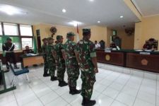 Lihat, 4 Terdakwa Kasus Pembunuhan Diadili di Pengadilan Militer - JPNN.com Papua