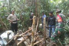TNI-Polri dan Distrik Mimika Timur Bersinergi Memberantas Miras - JPNN.com Papua