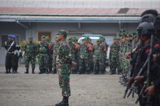 Dandim 1710 Mimika Pimpin Apel Pengecekan Pasukan Menjelang Kunjungan Panglima TNI dan Kapolri - JPNN.com Papua