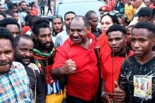 Willem Wandik Buka Suara Soal Kemungkinan Dicalonkan Sebagai Gubernur Papua Tengah - JPNN.com Papua