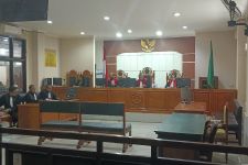 Plt Bupati Mimika Tidak Menghadiri Sidang Perdana di Pengadilan Tipikor Jayapura - JPNN.com Papua
