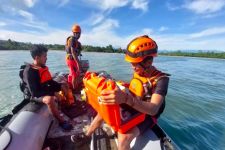 Tim SAR Evakuasi Satu Korban Tenggelam di Manokwari, Seorang Lagi Masih Dicari - JPNN.com Papua