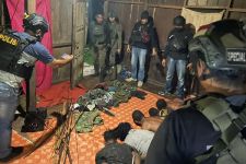 Polri Menggerebek Markas KKB di Yahukimo, 9 Pemuda Ditangkap, Lihat - JPNN.com Papua