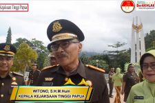Sambut HBA ke-63 dan HUT ke-23 IAD, Kajati Papua Berziarah di TMP Kusuma Trikora Jayapura - JPNN.com Papua