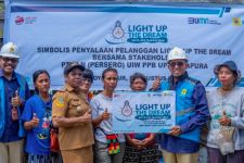 PLN Membantu 1.819 Keluarga di Papua Nikmati Listrik Gratis - JPNN.com Papua