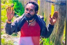Anggota KKB Ditangkap Saat Posisi Terjepit Antara Mobil dan Pagar Sekolah - JPNN.com Papua