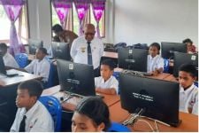 Pemkab Teluk Wondama Berupaya Tambah Sarpras Pendidikan - JPNN.com Papua