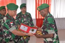 Pimpin Acara Korps Raport Pindah Satuan Perwira Kodim 1710/Mimika, Dandim Bilang Begini - JPNN.com Papua