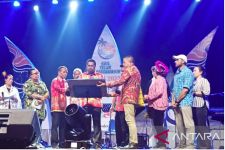 Pemkab Biak Tetapkan Pantai Nirmala Sebagai Dermaga Khusus Kapal Wisata - JPNN.com Papua