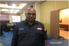 Bawaslu Mimika Sebut Sulit Mengawasi Pemilu Melalui Media Sosial - JPNN.com Papua